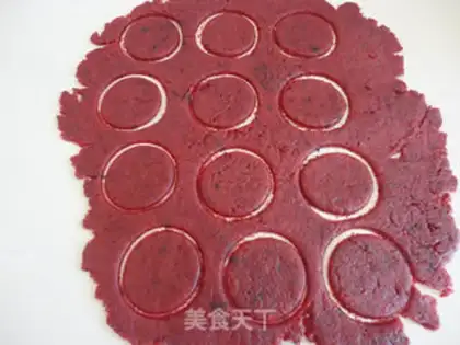 Make Rose cookies step 7