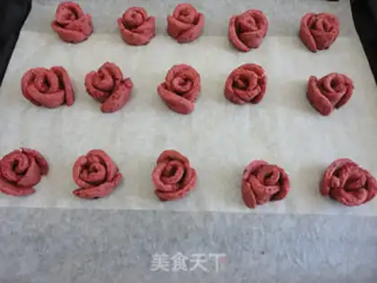 Make Rose cookies step 13