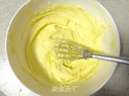 Make Tea-painted handmade cookies step 2