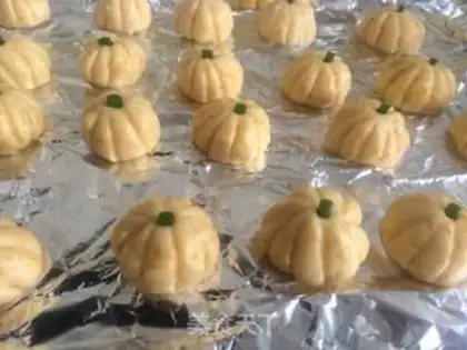Make Pumpkin cookies step 5