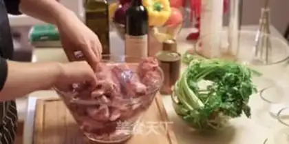Make Italian roasted lamb leg step 0