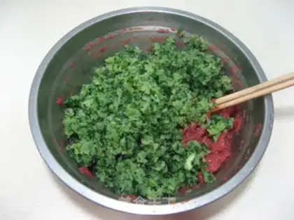 Make Cucumber beef dumplings step 8