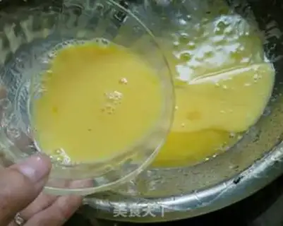 Make "Seven Night Roses." step 2