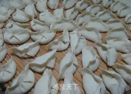 Make Cucumber beef dumplings step 14