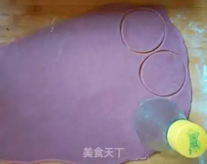 Make "Seven Night Roses." step 7