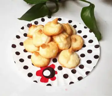 Make Almond pretzels step 5