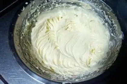 Make Light cream cookies step 3