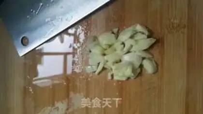 Make Garlic and cabbage step 1
