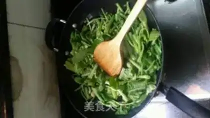 Make Garlic and cabbage step 3