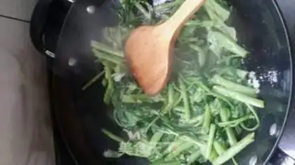 Make Garlic and cabbage step 4