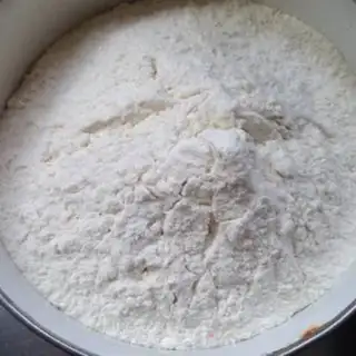 Make Onion ham rolls step 1