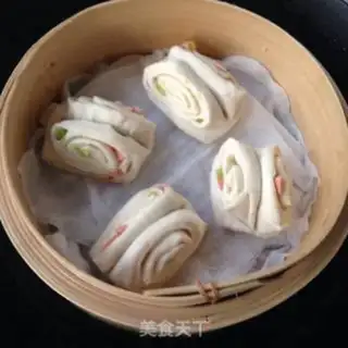 Make Onion ham rolls step 7