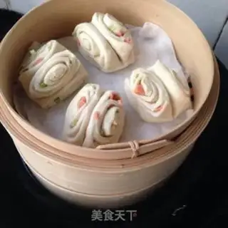 Make Onion ham rolls step 8