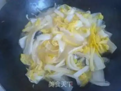 Make Shrimp-skin fan doll food step 4