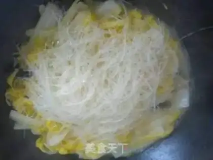 Make Shrimp-skin fan doll food step 5
