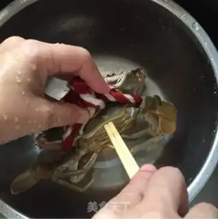 Make Crabs in guacamole step 1