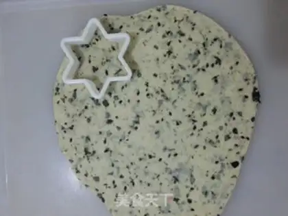 Make Sea-mass crackers step 10