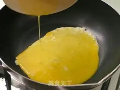 Make And the sauce step 0