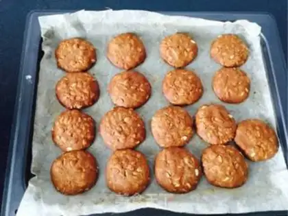 Make Red sugar oatmeal cookies step 10