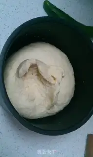 Make Rose buns step 2