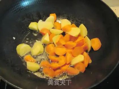 Make Curry beef potatoes step 9