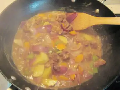 Make Curry beef potatoes step 13