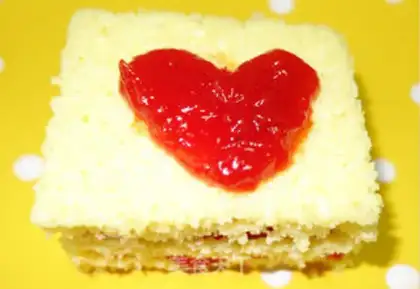 Make Watermelon sauce and a cupcake step 4