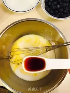 Make Blueberry cream cake step 3
