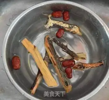 Make Five fingers of peach chicken step 1