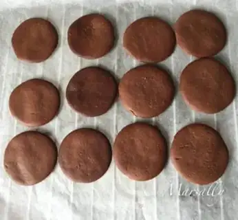 Make BMW cookies step 8