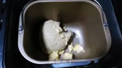 Make Whole wheat milk bread step 2