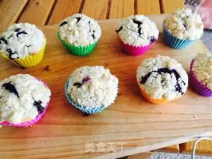 Make Blueberry cream cake step 17