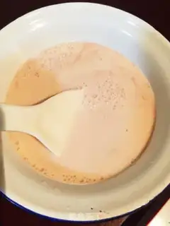 Make Strawberry shakes step 3