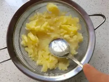 Make Milky mashed potatoes step 1
