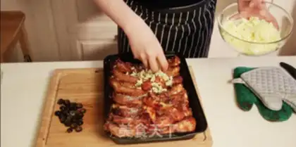 Make Korean cheese roasted ribs step 14
