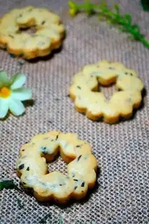 Make Seaweed pine crackers step 14