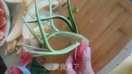 Make The fruit plate step 3