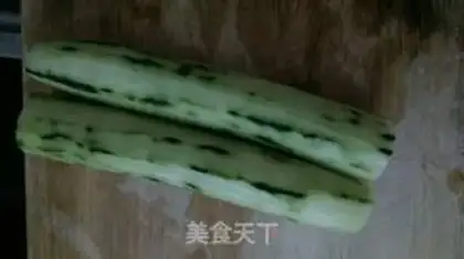 Make Ice-cold cucumber plate step 1