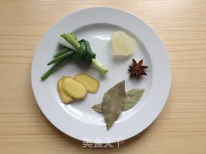 Make A cocktail with wings step 1
