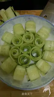 Make Ice-cold cucumber plate step 3