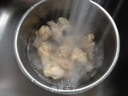 Make A cocktail with wings step 3