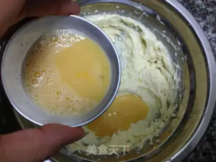 Make The red tea, the horned croissant step 5