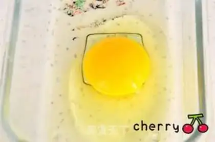 Make Strawberry cake step 2