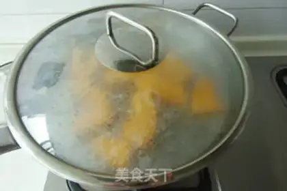 Make Shrimp pumpkin soup step 2
