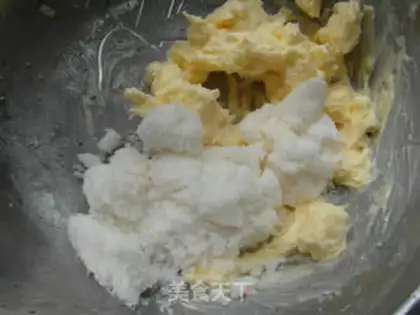 Make Egg yolk ball step 2