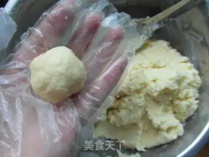 Make Egg yolk ball step 6