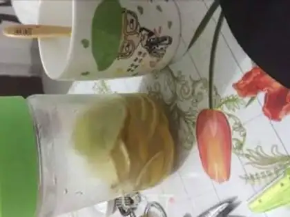Make Lemon honey water step 2