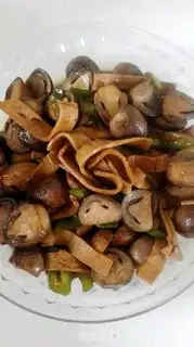 Make Pelican mushrooms and bean skin step 5