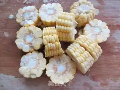 Make Corn boiled ribs step 2