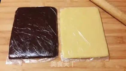 Make Chess cookies step 4